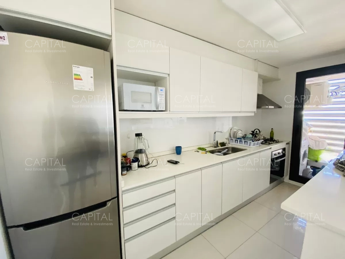 Apartamento ID.35212 - Apartamento en venta de un dormitorio con vista a Playa Mansa.