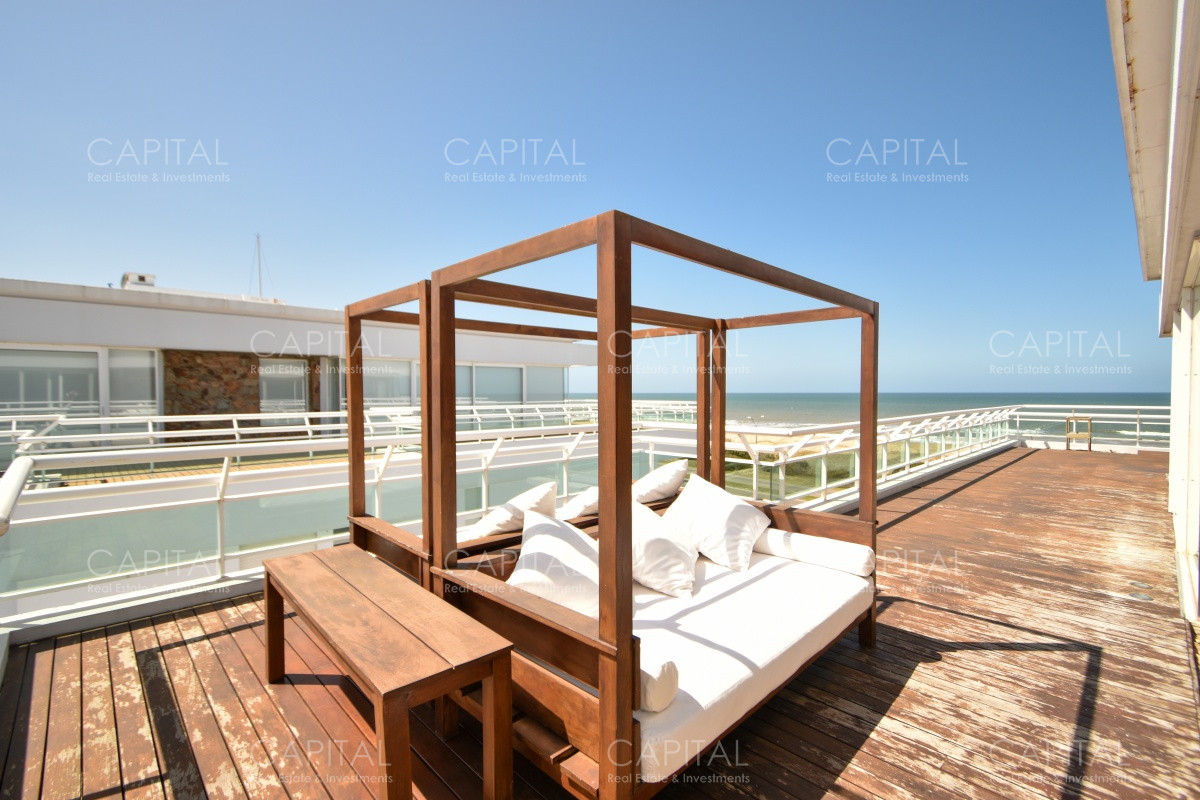 Apartamento ID.30835 - Venta de exclusivo PentHouse sobre playa Brava, Punta del Este