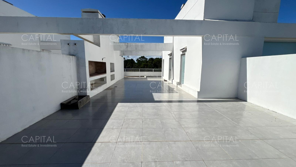 Apartamento ID.39821 - Apartamento en Venta de 3 dormitorios en playa mansa.