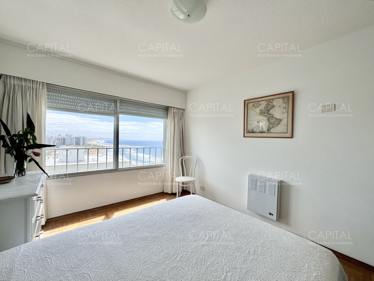 Apartamento ID.37407 - Apartamento de tres dormitorios y dependencia en Venta Punta del Este