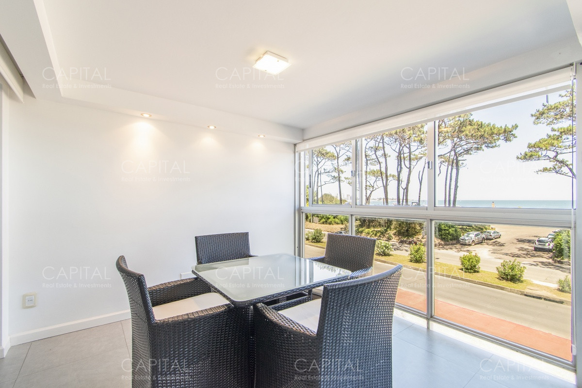 Apartamento ID.33829 - Imarangatu Punta del Este Apartamento en venta frente al mar Punta del Este.