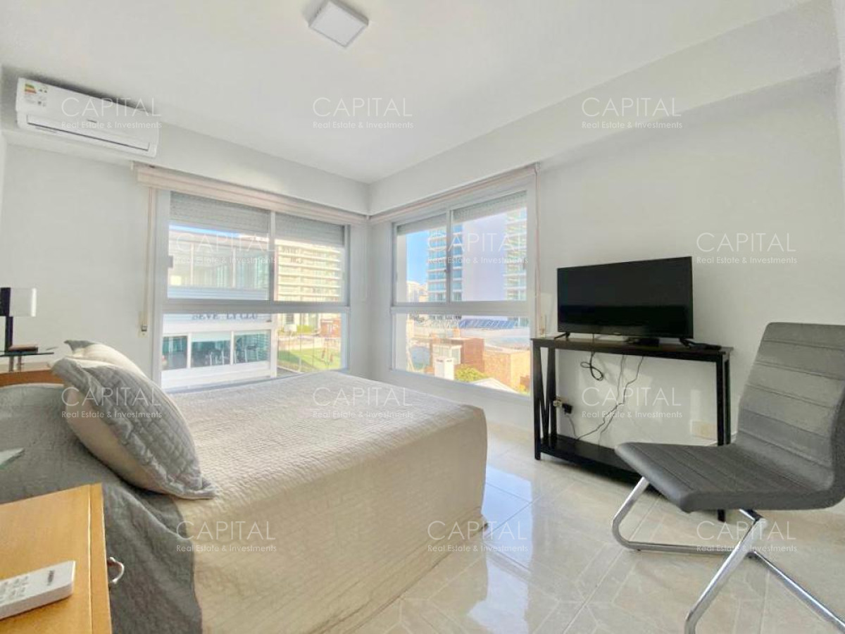 Apartamento ID.33457 - Beverly Tower Punta del Este Apartamento de tres dormitorios frente al mar en alquiler