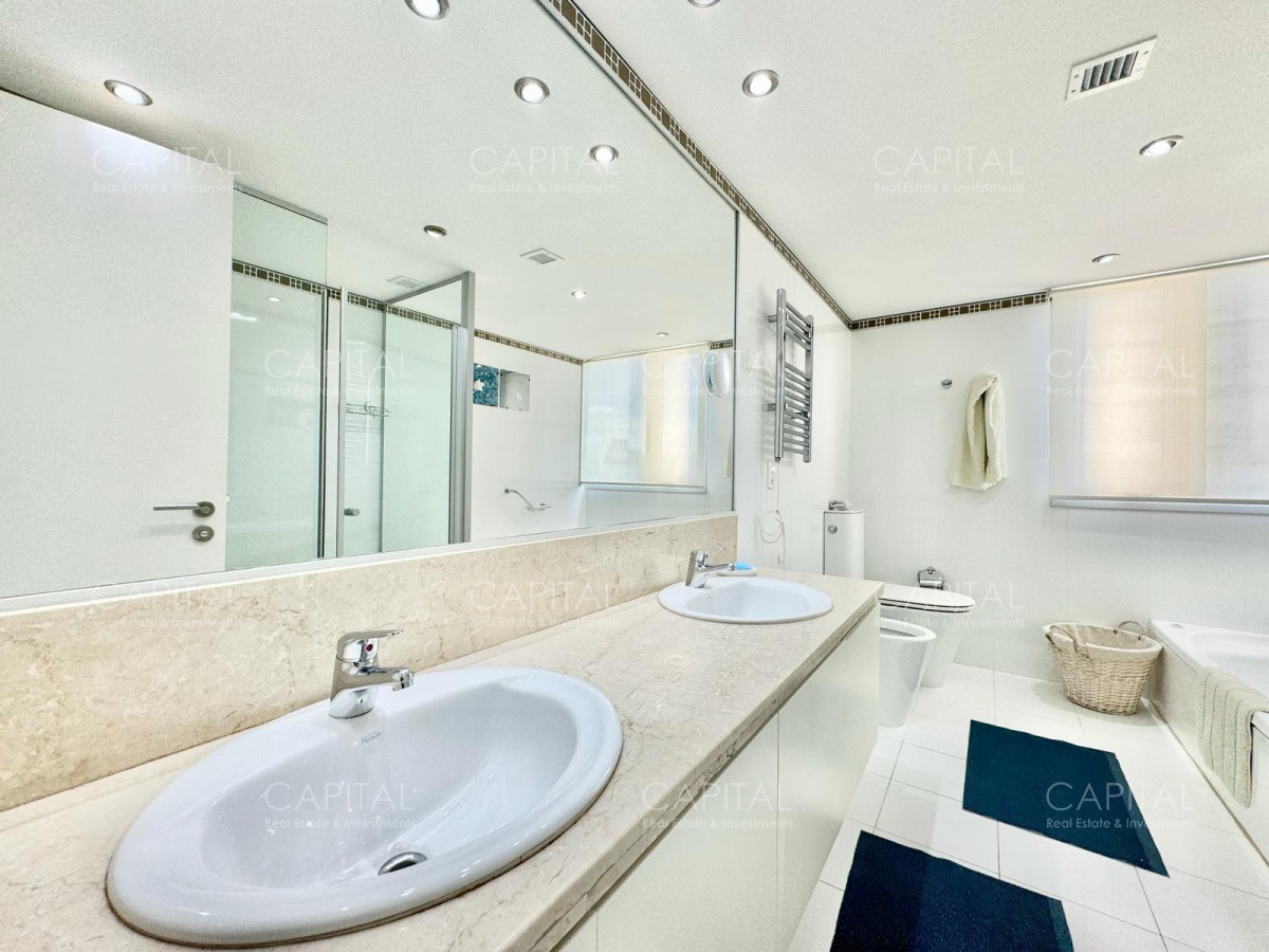 Apartamento ID.28204 - Le Parc Punta del Este Departamento Esquinero en Venta