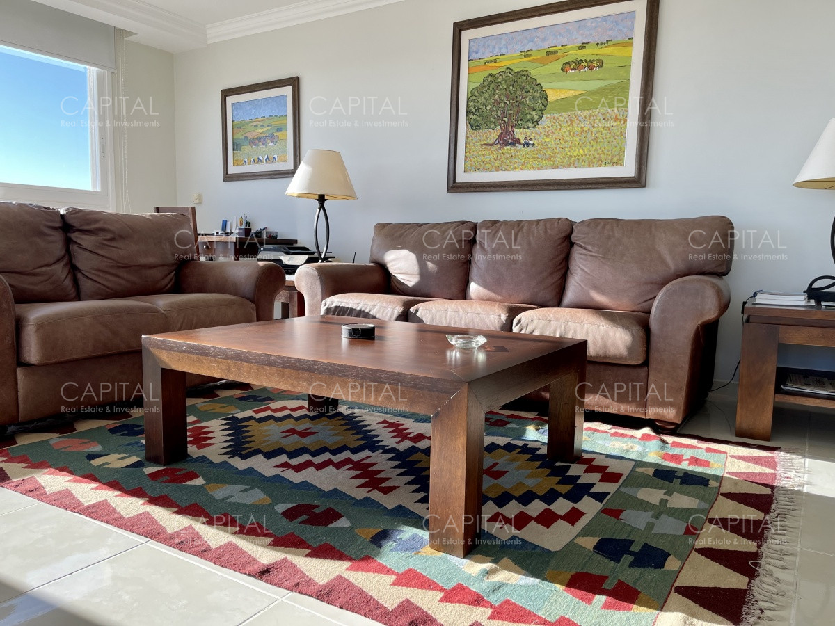 Apartamento ID.31040 - Venta de apartamento esquinero Le Jardin Punta del Este