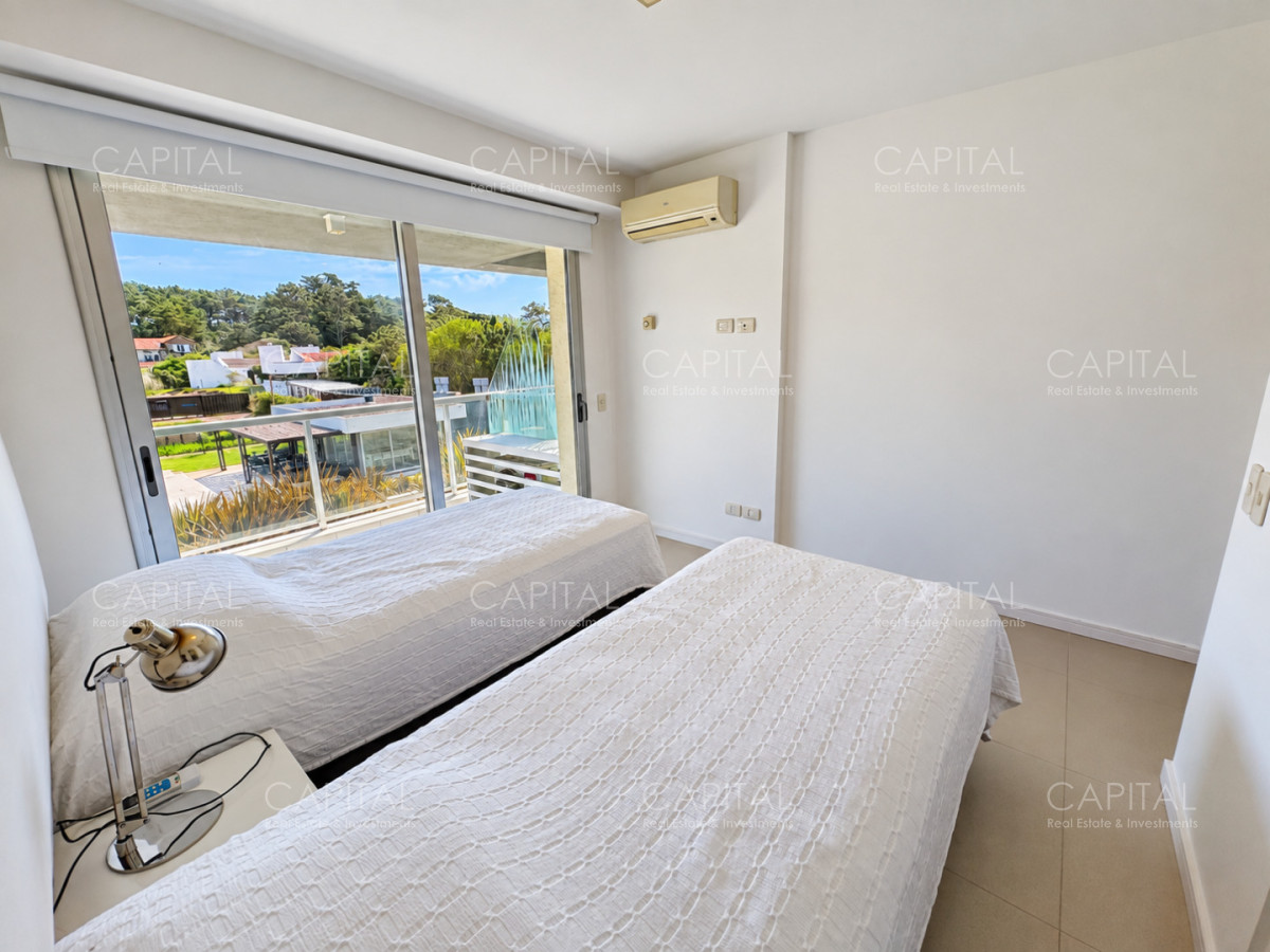 Apartamento ID.29957 - Apartamento de tres dormitorios en suite en primera línea de Playa Brava