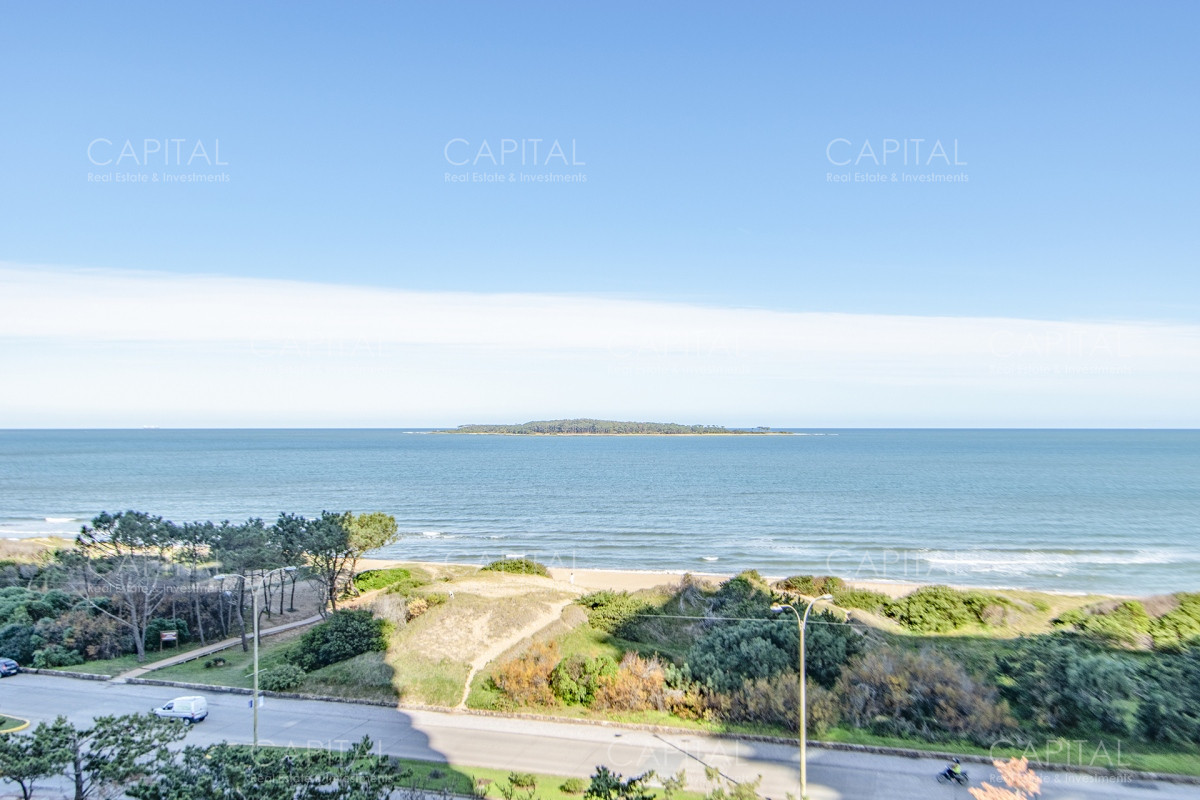 Apartamento ID.33684 - Fendi Chateau Apartamento Unificado Primera Fila en Playa Mansa de Punta del este en Venta