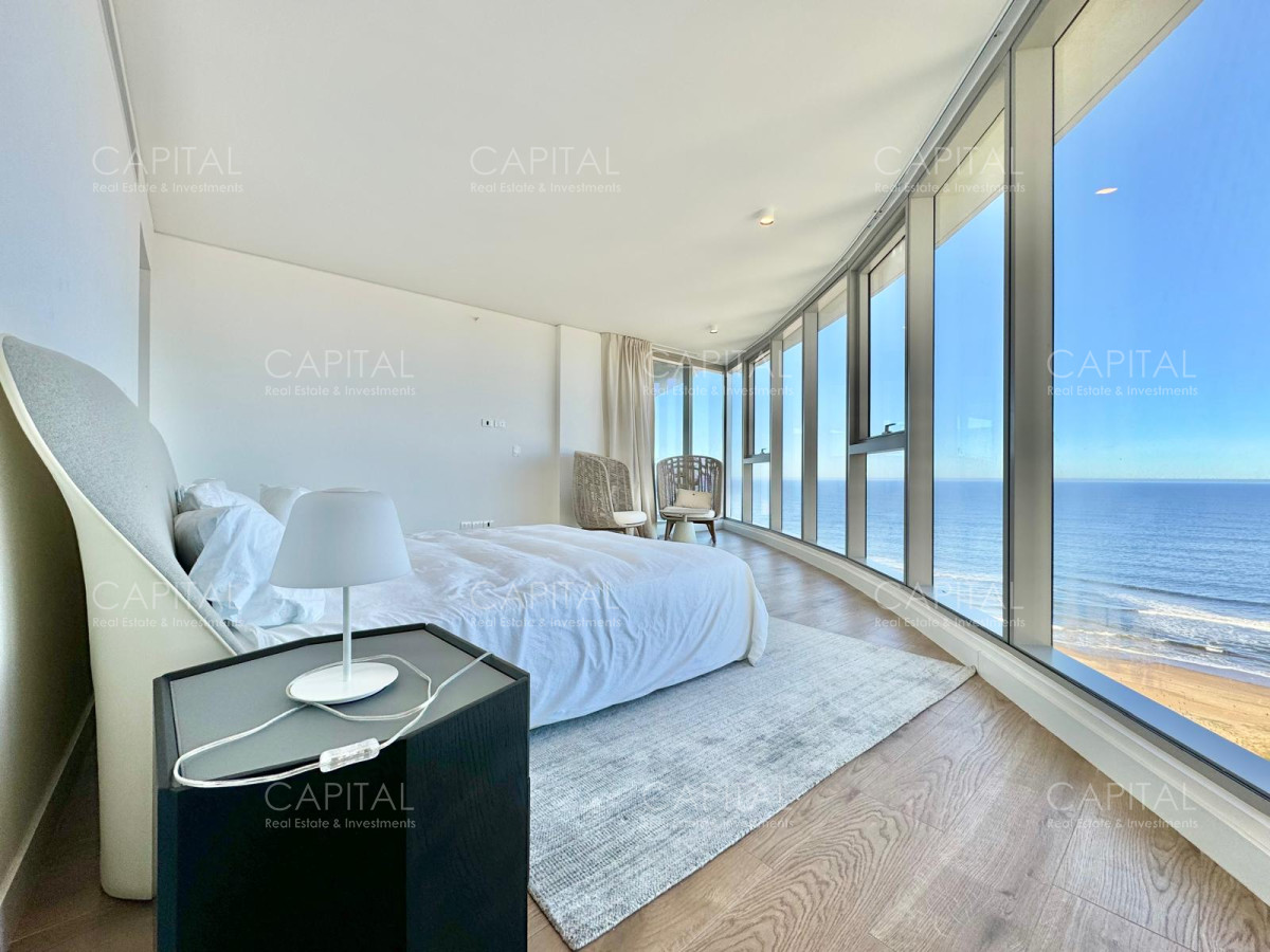 Apartamento ID.36643 - Apartamento esquinero de tres y dependencia piso alto en Trump Tower en Venta