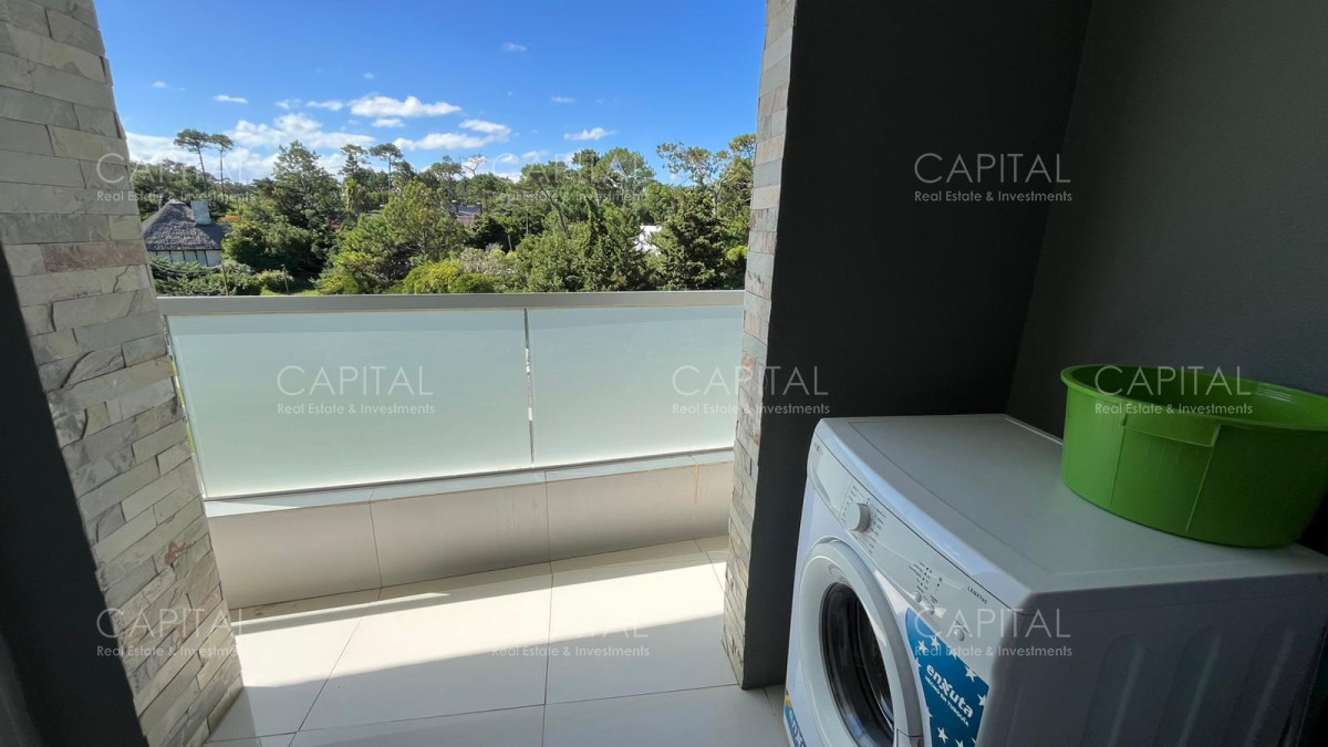 Apartamento ID.39821 - Apartamento en Venta de 3 dormitorios en playa mansa.