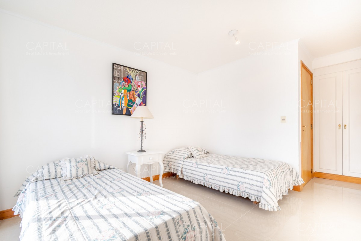 Apartamento ID.31636 - Amplio Apto en venta en la Brava 