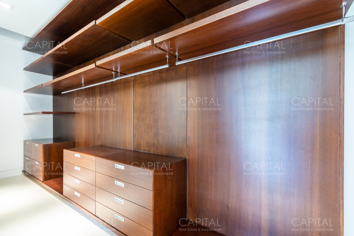 Apartamento ID.30146 - Excelente Apartamento en Acqua Punta del Este Tres suites en Venta en Primera línea, Playa Brava