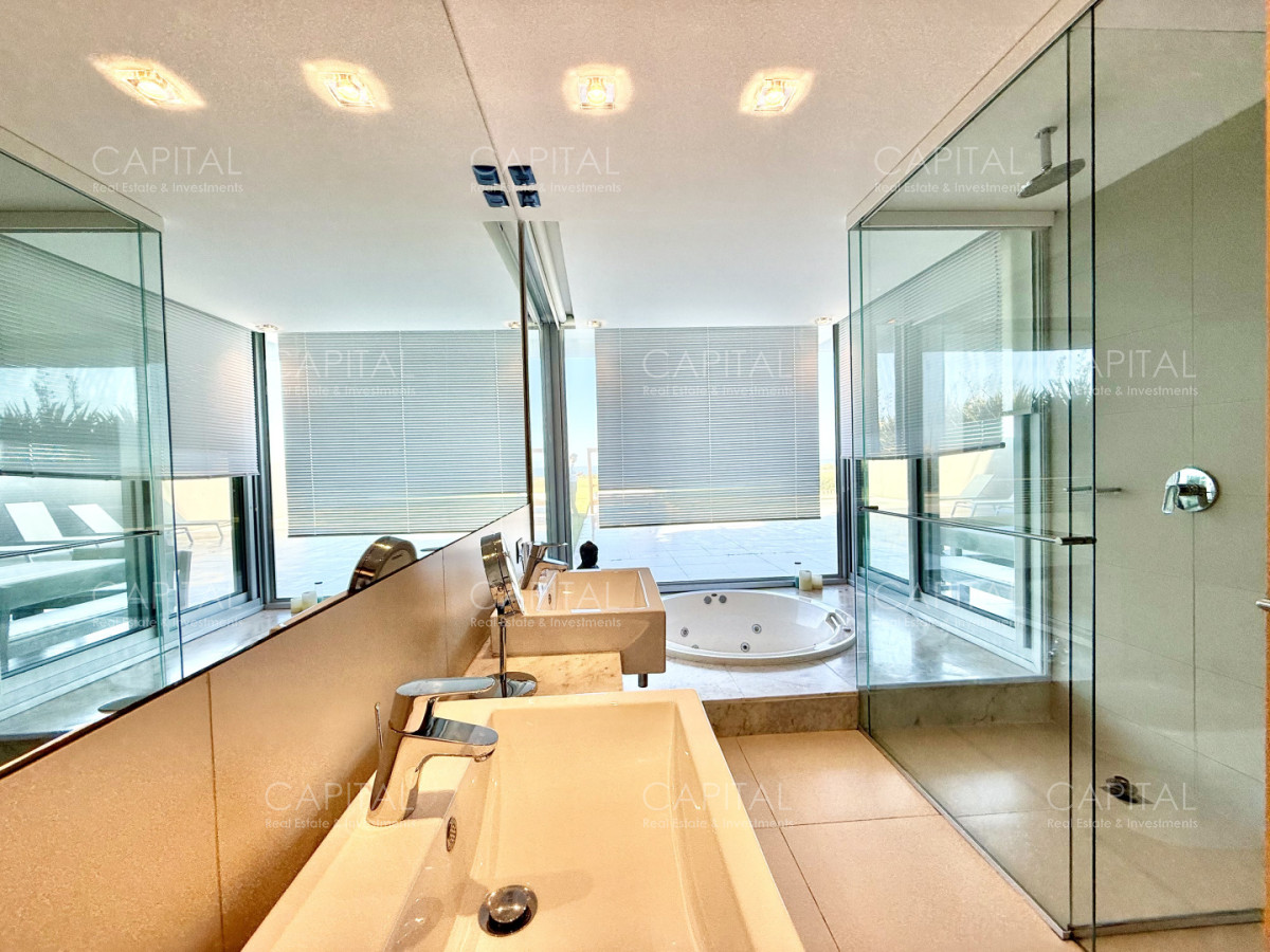 Apartamento ID.29789 - Tiburon Terrazas Oceano Punta del Este con Pileta propia Exclusivo Departamento 