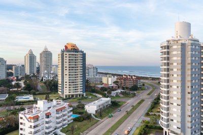 Apartamento de Dos Dormitorios con Vista al Mar 