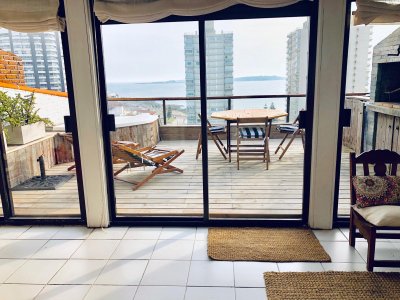 Apartamento Codigo #Apartamento Penthouse frente al Mar de Playa Brava 