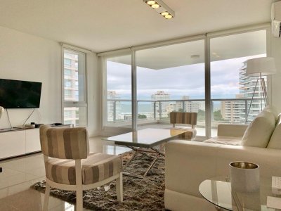 Torre ONE Tres Dormitorios Apartamento