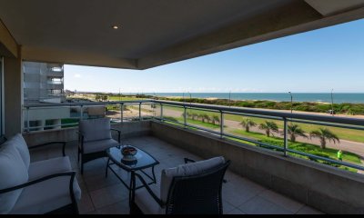Espectacular Apartamento en Venta primera línea Playa Brava