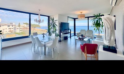 Apartamento en venta en primera fila frente al mar