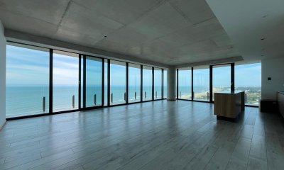 Apartamento de dos dormitorios en venta en Edifico Surfside