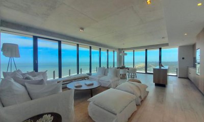 Moderno y lujoso apartamento en venta, Playa Brava, Punta Del Este