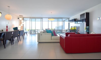 Tiburon Terrazas Oceano Punta del Este con Pileta propia Exclusivo Departamento
