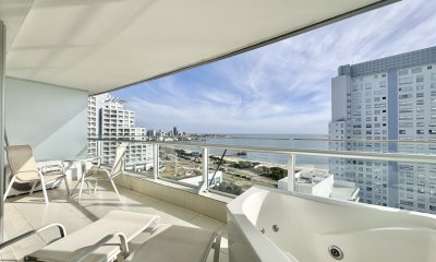 Season Tower