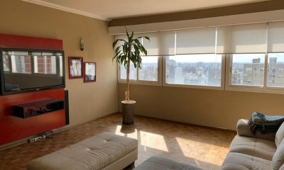 Apartamento de Tres dormitorios en Venta en Barrio Cordón, Montevideo