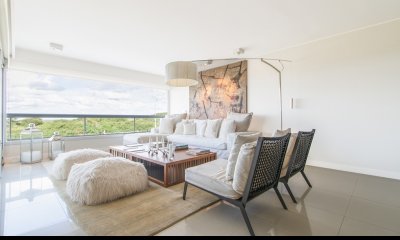 Departamento en Venta en Playa Brava, Punta del Este