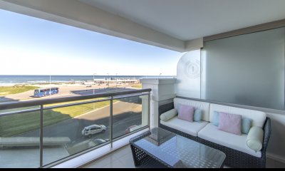 Imperiale Punta del Este Venta Apartamento Primera Linea Brava