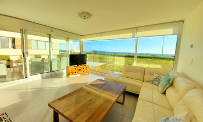 Venta Apartamento Esquinero Primera Línea playa Mansa
