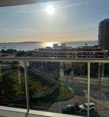Apartamento en Venta de Tres Dormitorios en Playa Mansa,  Punta del  Este