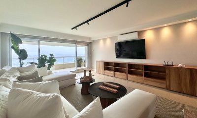 Apartamento den venta en Torre Lobos, Punta del Este.