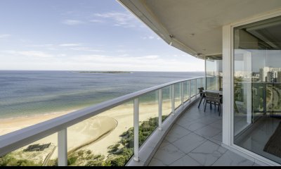 Paramount Smart Tower En Venta Apartamento De Tres Dormitorios En Suites + Dependencia En