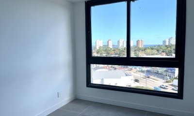 Apartamento en Venta a Estrenar de Un Dormitorio y Medio  Zona Aidy Grill, Punta del Este