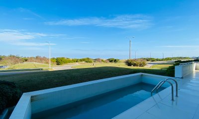 Apartamento de Lujo Frente Playa Brava Punta del Este