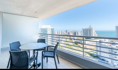 Alexander Boulevard  Apartamento con Vista al Mar en Venta Punta del Este