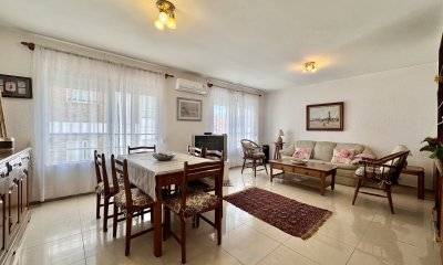 Apartamento en Venta de Tres Dormitorios en  Punta del Este