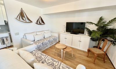 Apartamento de 1 dormitorio con vista al mar