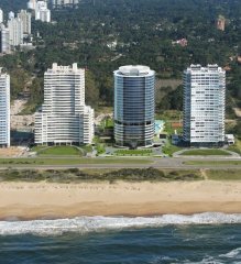 Trump Tower de tres dormitorios esquinero en venta