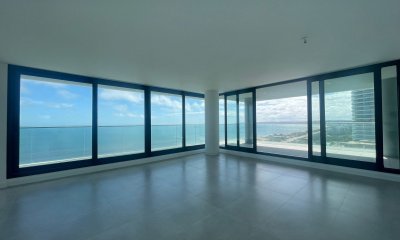 Venetian Esquinero en Venta Punta del Este