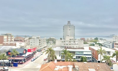 Apartamento en Venta Dormitorio y medio en Peninsula con Vista al Mar