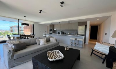 Apartamento de tres dormitorios Sense Manantiales en venta