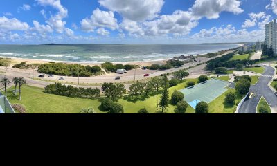 Aquarela Punta del Este Departamento Esquinero en Venta