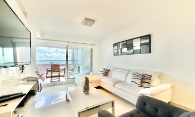 Miami Boulevard de dos dormitorio en Venta, Apartamento frente al mar en playa mansa