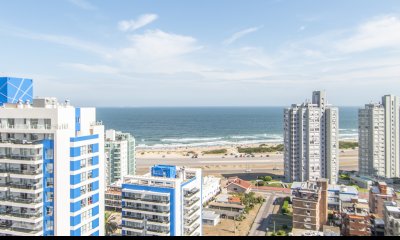 Penthouse Espectacular con Vista al Mar de Playa Brava