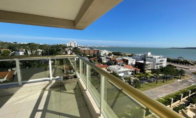 Le Jardin frente a Playa Mansa con todos los servicios