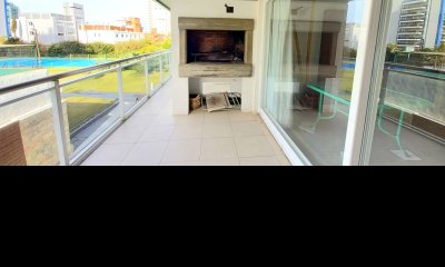 Apartamento en Brava, 3 dormitorios *
