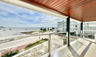 Apartamento frente al puerto de Punta del Este en Alquiler