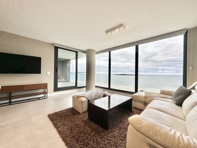 Venetian Luxury Residences, unit 704