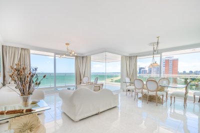 Coral tower, unit 1001