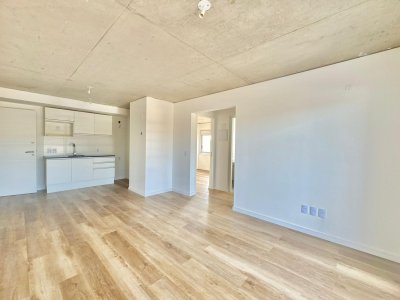 La Cañada, unit 302