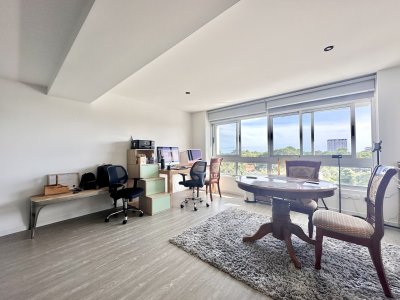 Ocean Drive Country, unit 708